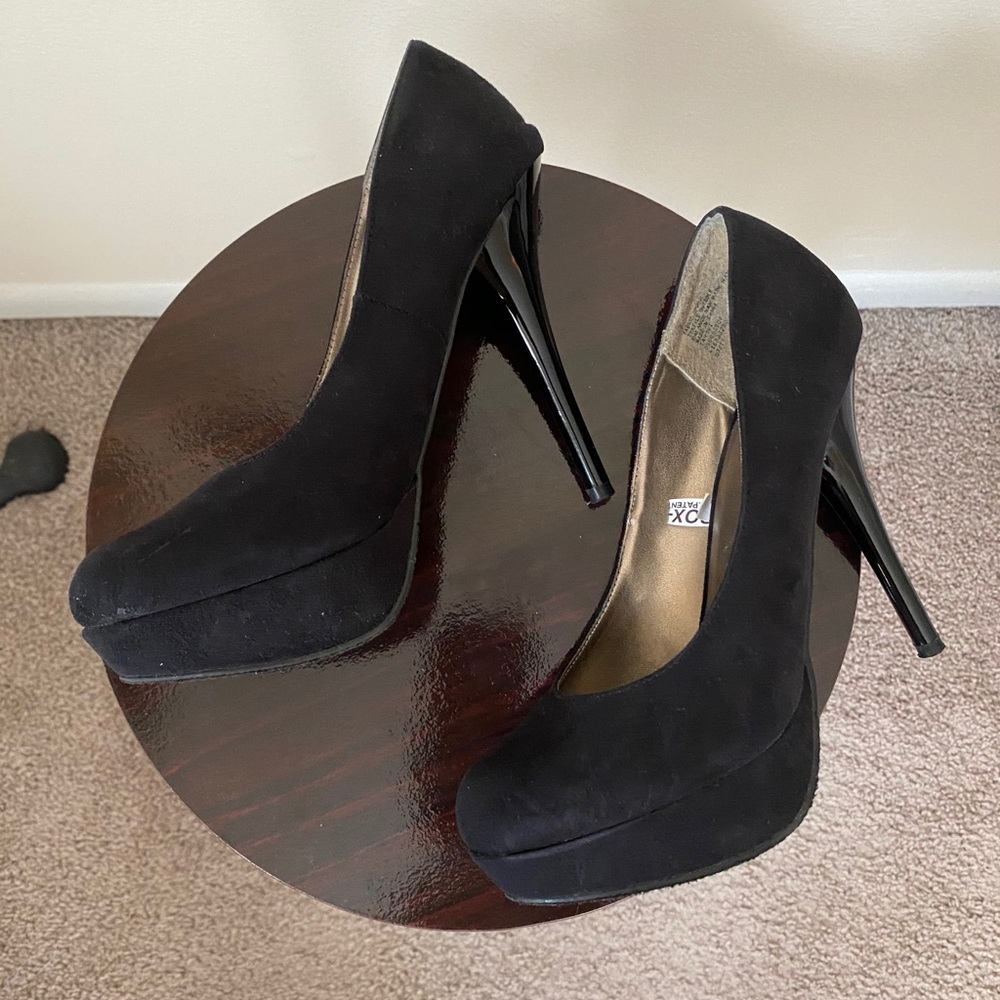 Heels - Picture 3 of 5